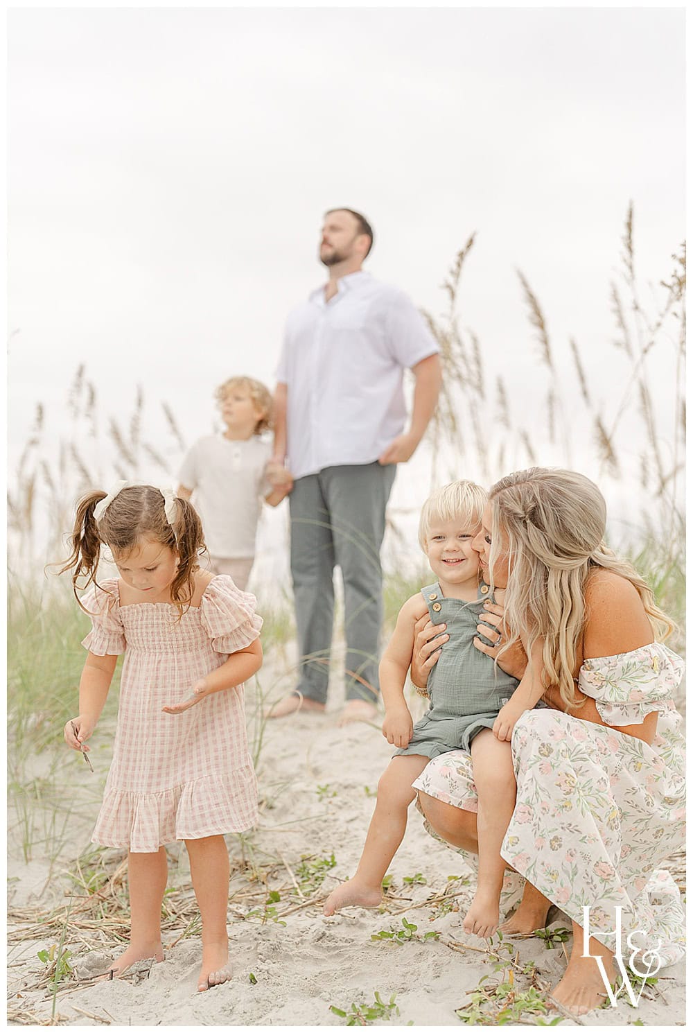 beach family photo in Seacoast NH